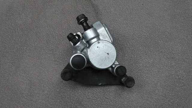 専用❗️ ライブディオZX中期 AF35-2052xxx の ブレーキキャリパー