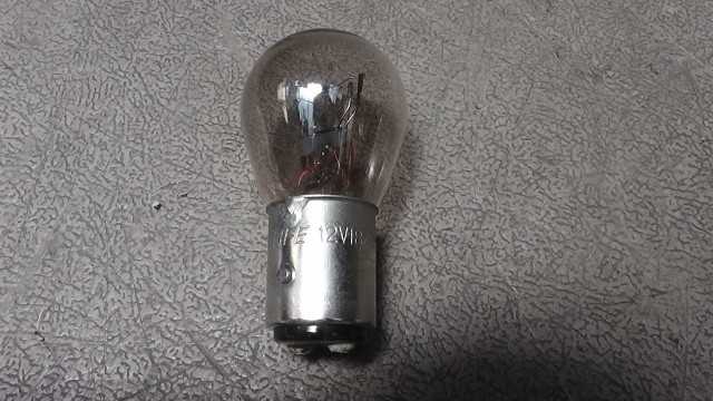 アドレスV125G CF46A-120xxx の テールバルブ 18/5W