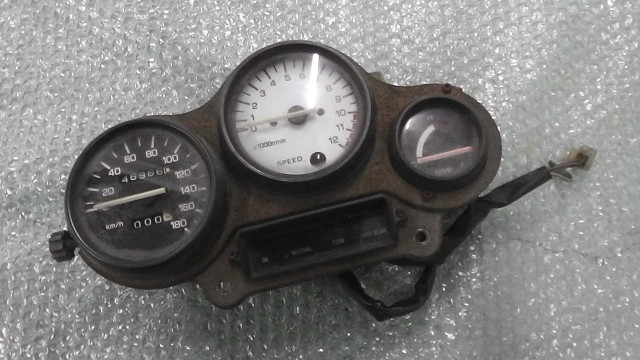 TZR250 1KT-00xxx の メーター