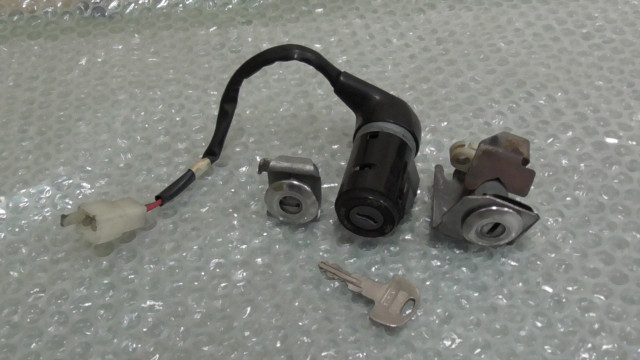 ライブディオZX前期 AF35-1425xxx の キーセット 3/3