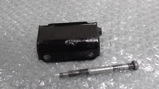 リード110 JF19-1006xxx の シートヒンジ