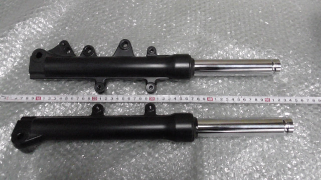 N-MAX125 SED6J-003xxx の フロントフォーク