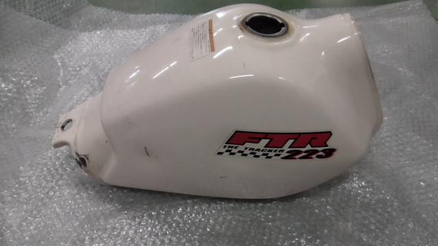 FTR223 MC34-1001xxx の タンク