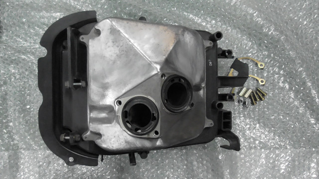 Vtr250 Mc33 1012xxx の エアクリーナーボックス Vtr250 Mc33 1012xxx の エアクリーナーボックス