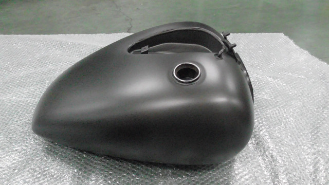 ドラックスター400 タンク【年末の発送は年明け】 ドラックスター400 タンク【年末の発送は年明け】