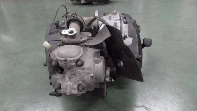 シグナス-X SR(FI) SE44J-310xxx の エンジン