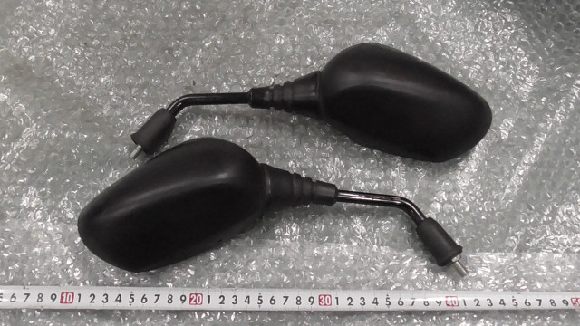 マジェスティS SG28J-010xxx の ミラー 左右 M8 傷