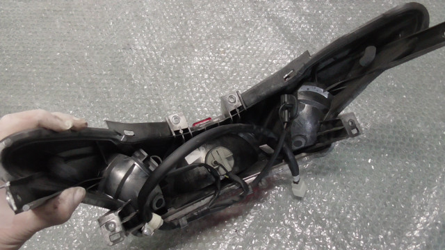 アクシスZ SED7J-010xxx の テールライト:#1680749381 SED7J アクシスZ