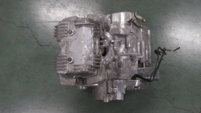 ナイトホーク250 MC26-1101xxx の エンジン