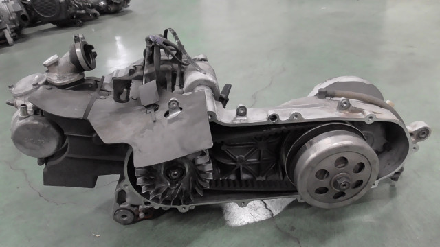 シグナス-X SR(FI) SE44J-308xxx の エンジン