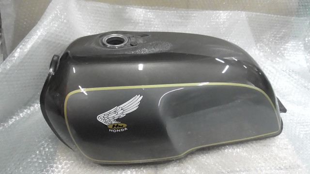 GB250 クラブマン MC10-1030xxx の タンク 錆